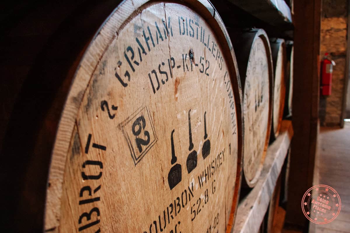 woodford reserve distillery tour in louisville