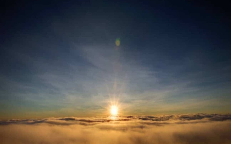 sunrise in maui