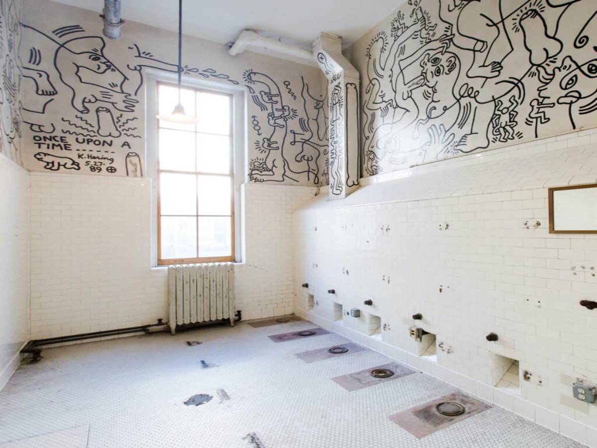 keith haring's 'once upon a time' bathroom mural 
