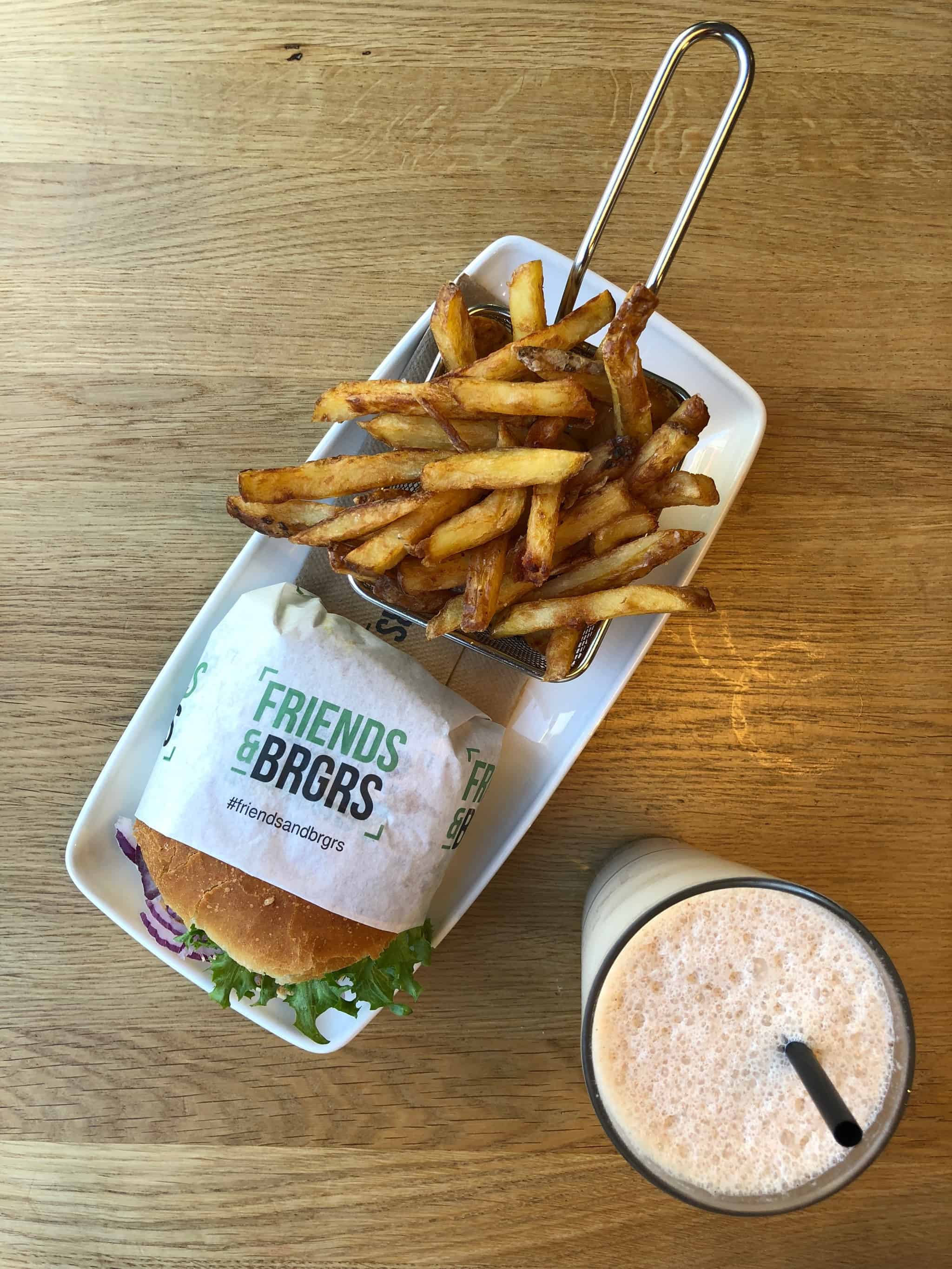 friends and burgrs in helsinki