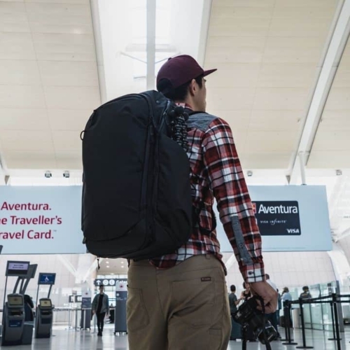 minimalist travel packing tips featured