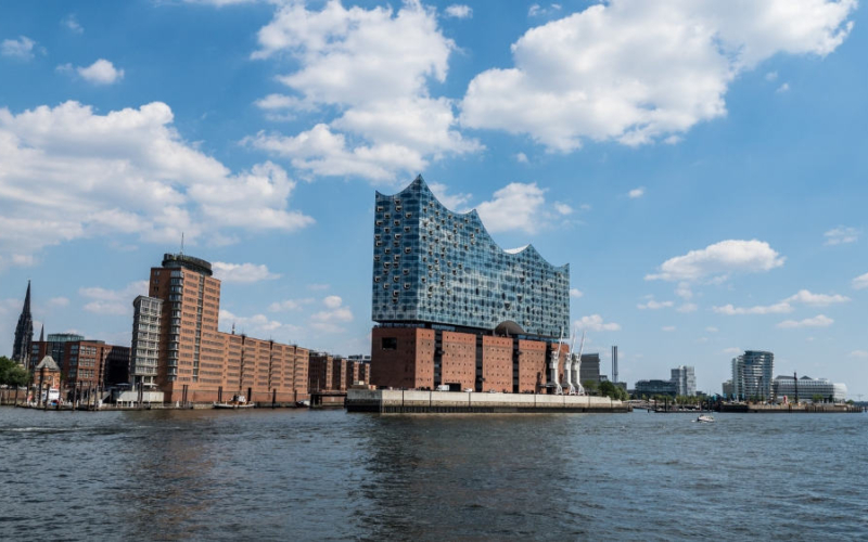 seeing the elbphilharmonie with one day in hamburg