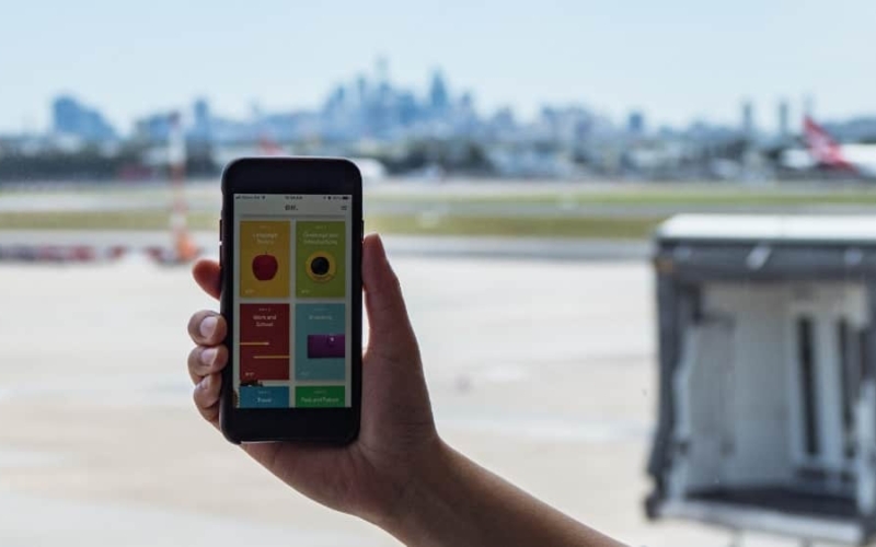 rosetta stone mandarin with hand holding app