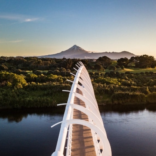 mount taranaki aerial view in new zealand 3 week itinerary