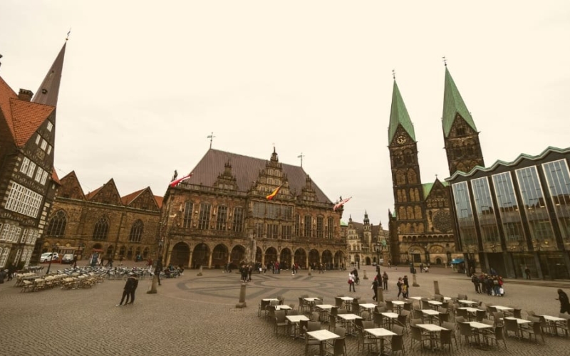 things to do in bremen 48 hour itinerary featured market square