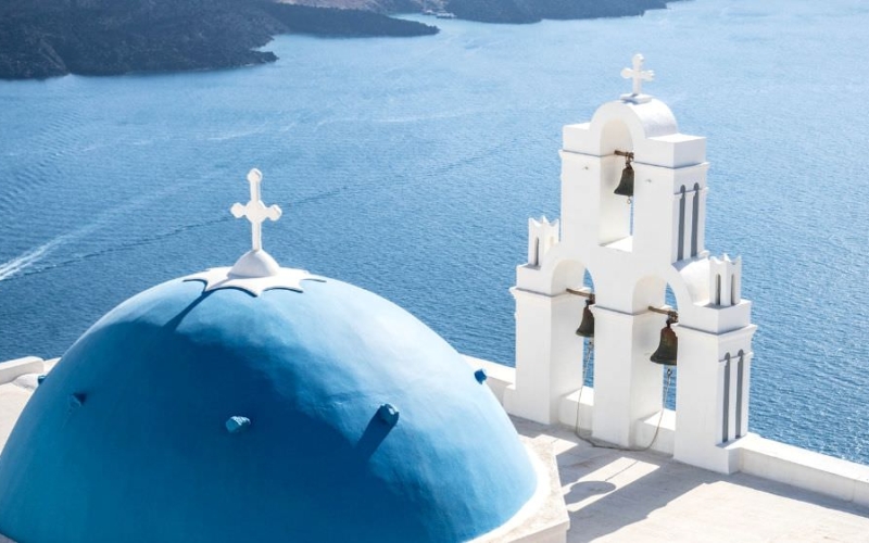 greek island hopping greece 14 day itinerary featured
