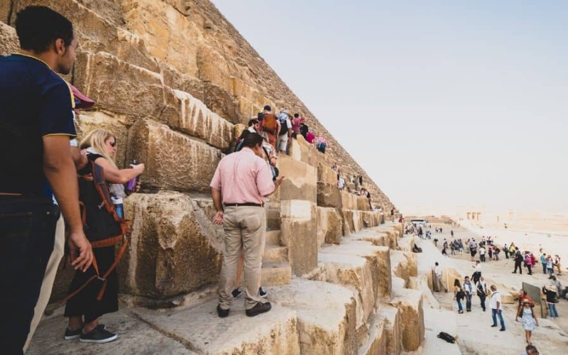 is egypt safe for travel visiting the pyramids and the nile