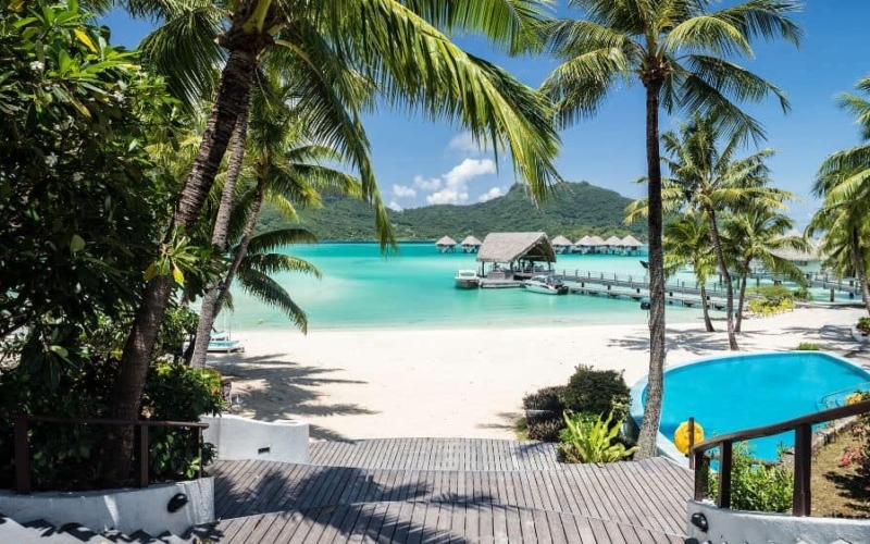 how to travel bora bora on a budget featured