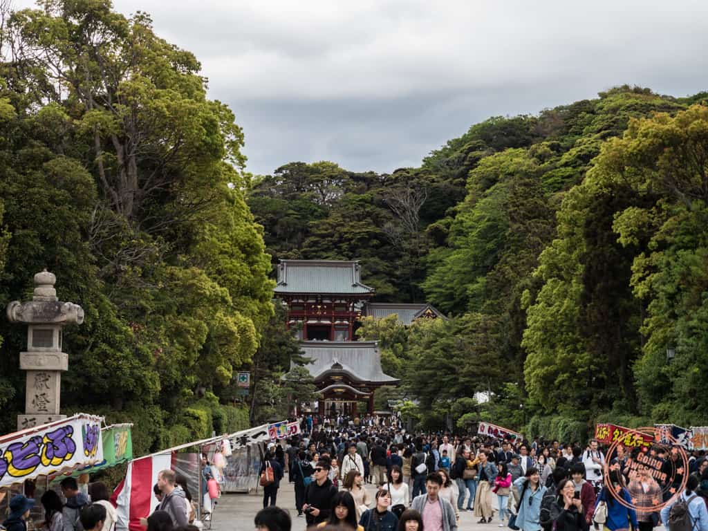 tsurugaoka hamachimangu shrine walk way