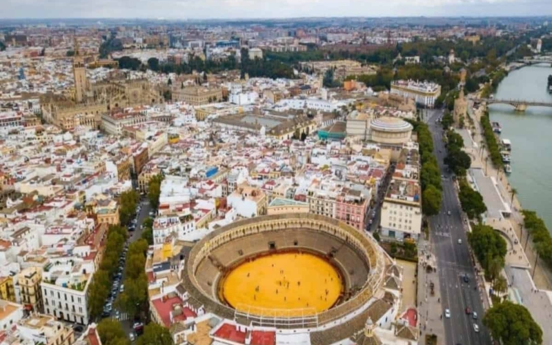sky view of seville city with many houses and business in view