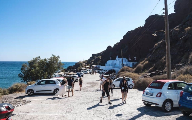 how to rent a car in santorini featured