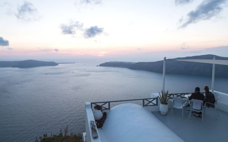best time to visit santorini featured