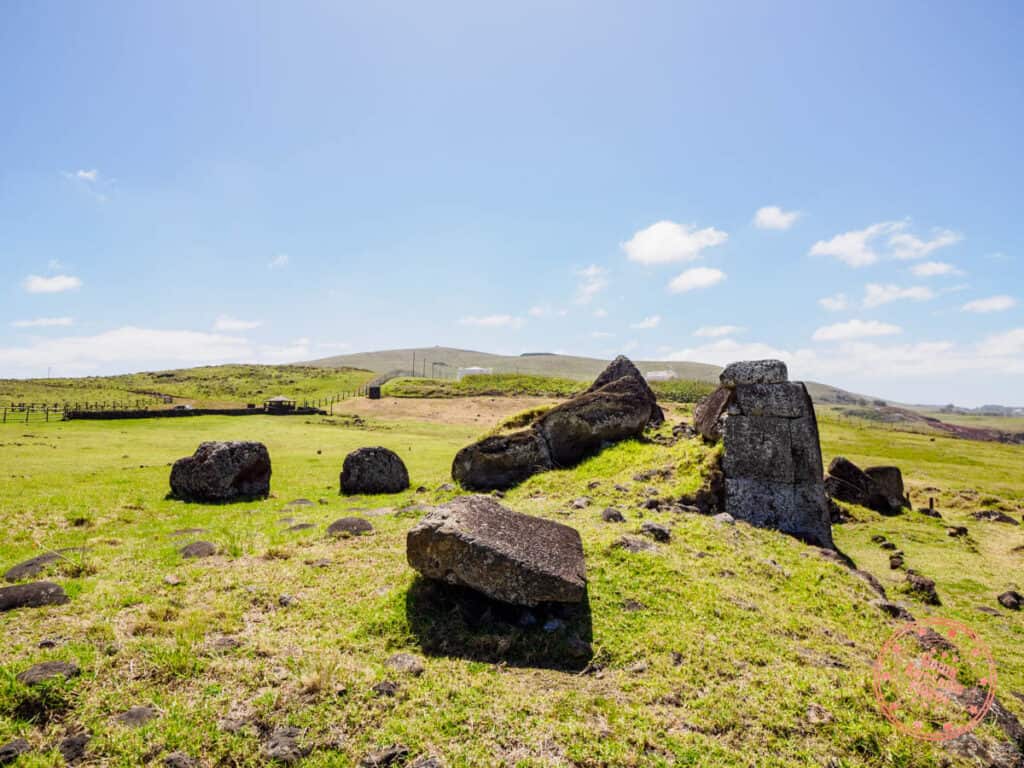 ahu tahiro platform with fallen moai