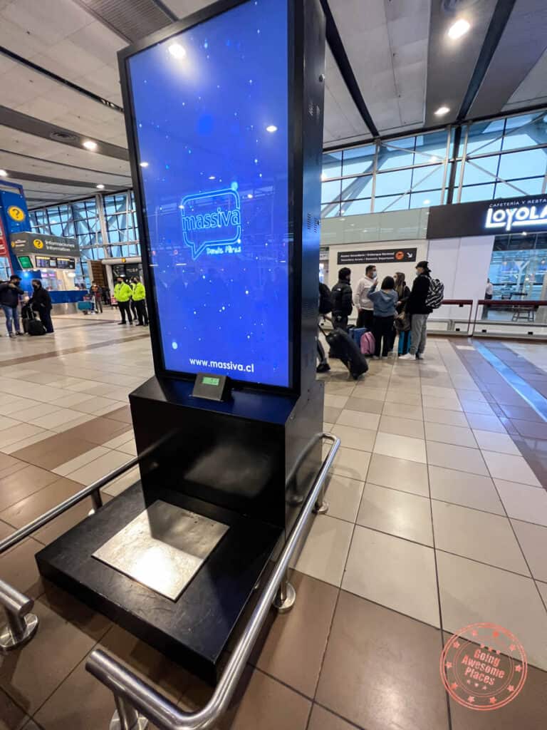free scales at santiago airport t1 to weigh check in luggage