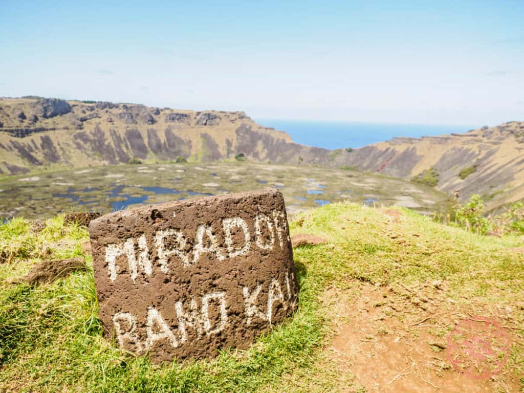 mirador rano kau crater in 9 day easter island itinerary