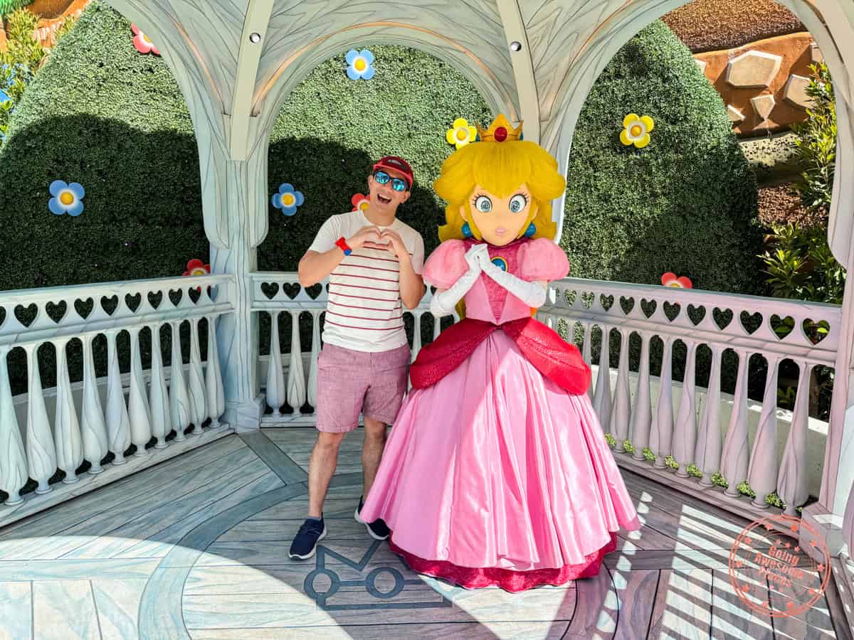 princess peach character encounter in super nintendo world
