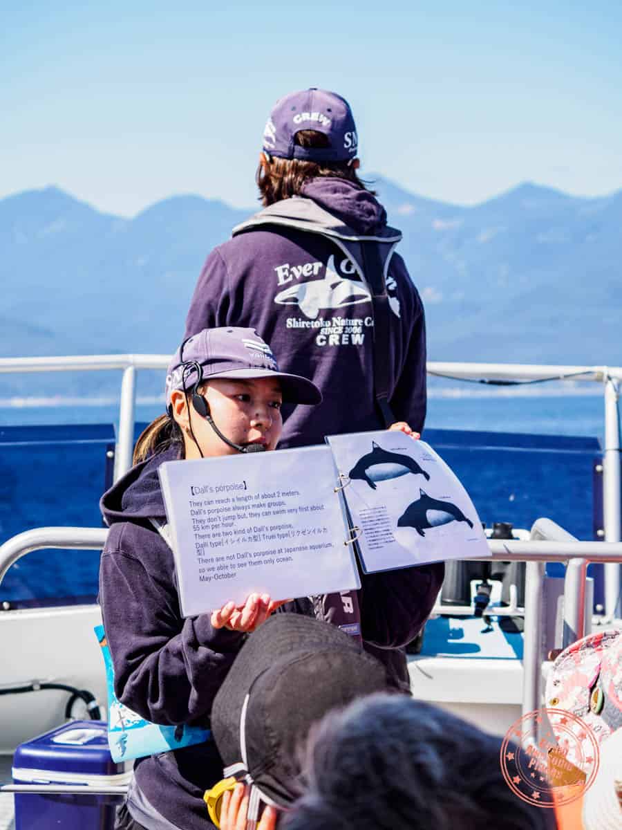 shiretoko nature cruise naturalist presentation