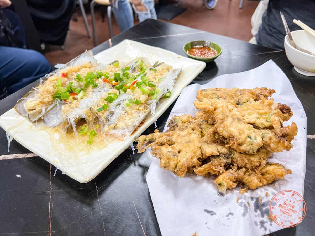 hing kee restaurant razor clams and deep fried oyster cake
