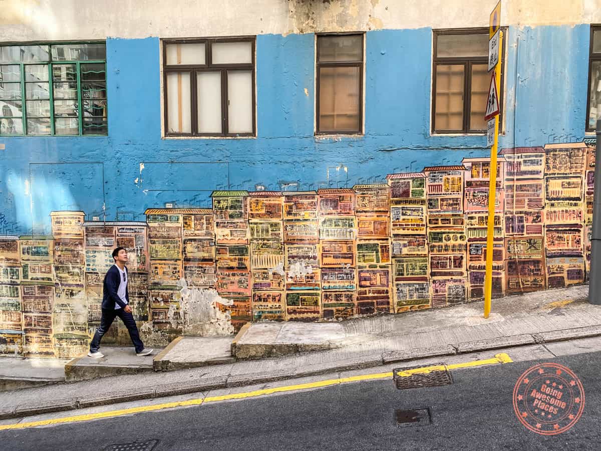 walking graham street mural in hong kong