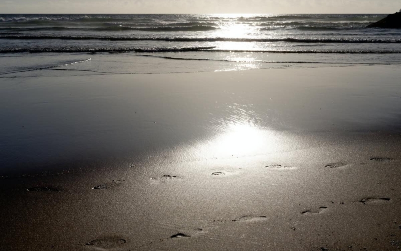 where to stay in the algarve sand footprints beach