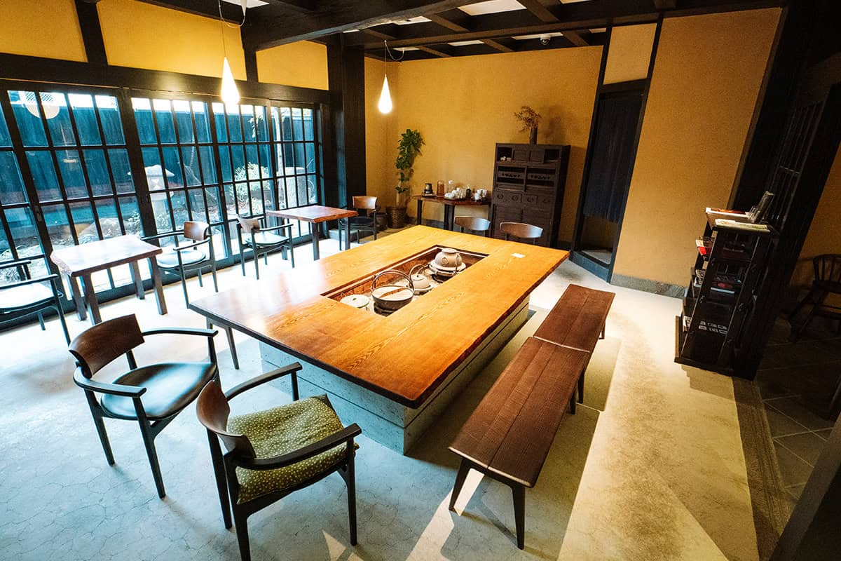 10 Day Japan Itinerary For First Timers - Modern Golden Route kyomachiya ryokan sakura urushitei in kyoto