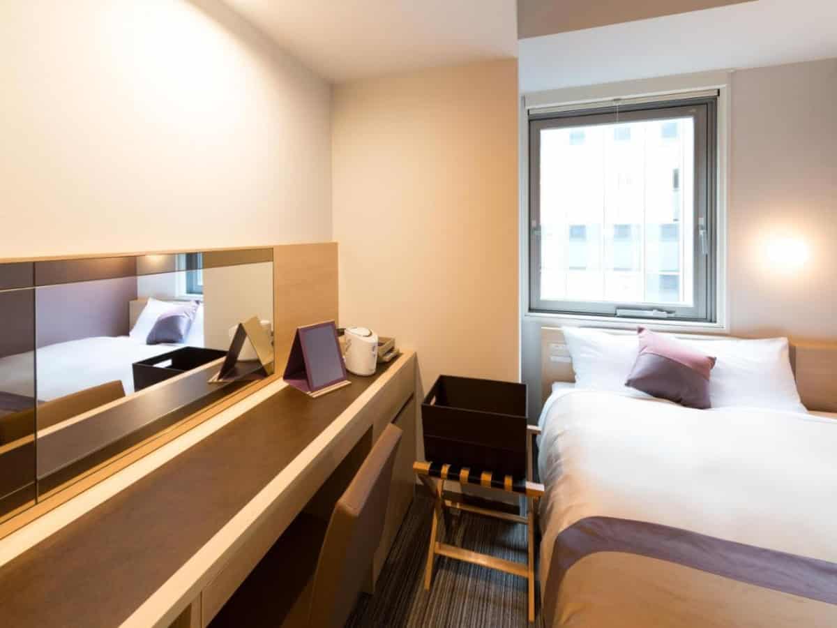 standard room at super hotel premier tokyo station