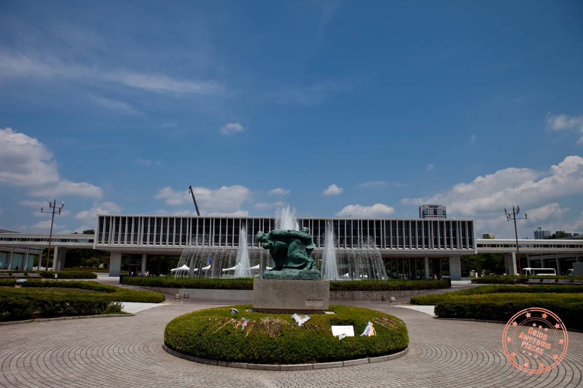 front entrance to hiroshima peace memorial museum