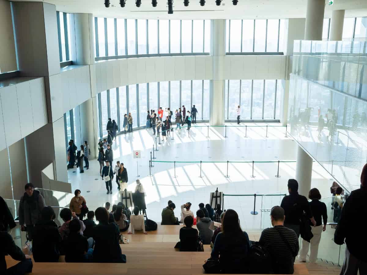 Where To Find The Best Observation Decks In Tokyo For Stunning Cityscapes sky lobby within mori jp tower