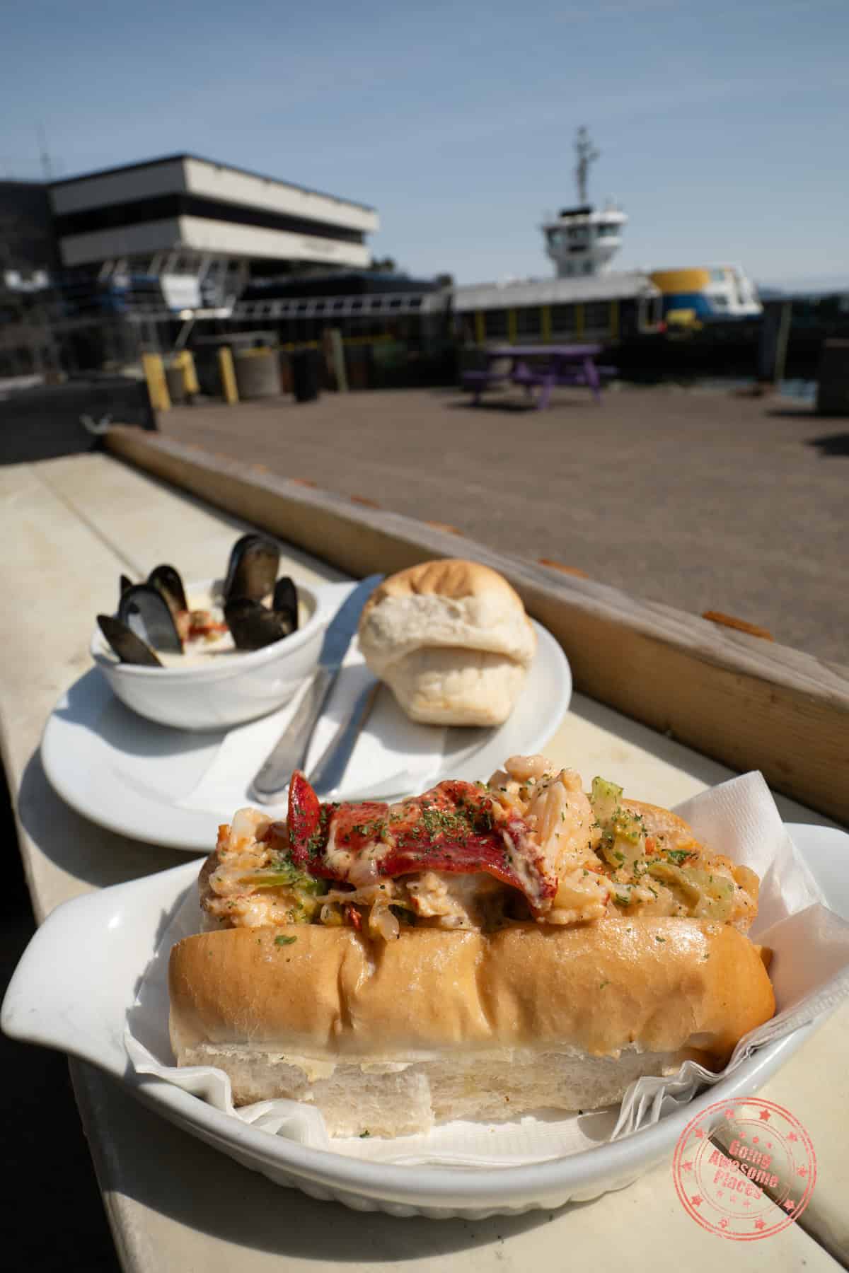 evan's seafood lobster roll and seafood chowder in dartmouth