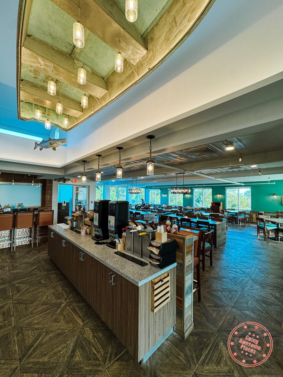 flamingo lodge restaurant interior